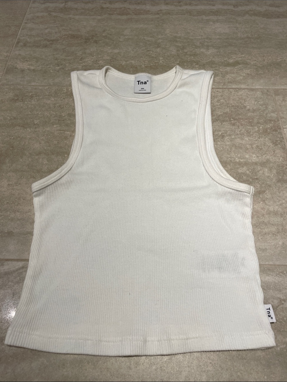 Aritzia Tna Avenue Ribbed Cropped Racerback Tank Top, White, Size 2XS